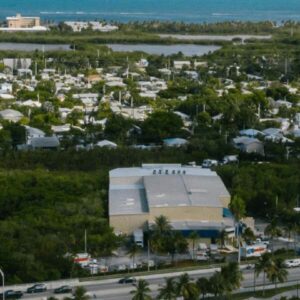 A town with various roof colors, emphasizing the role of roof color in energy efficiency.