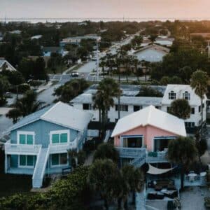 Series of buildings with energy-efficient white roofs, ideal for Florida’s climate.